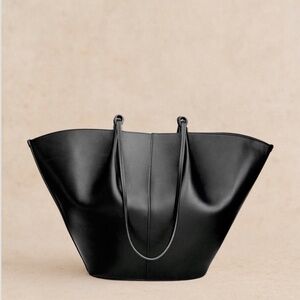 Sezane Black Mara Bag - beautiful shoulder bag!
